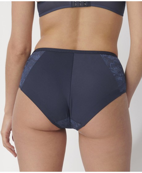 Triumph Amourette Charm Maxi 01