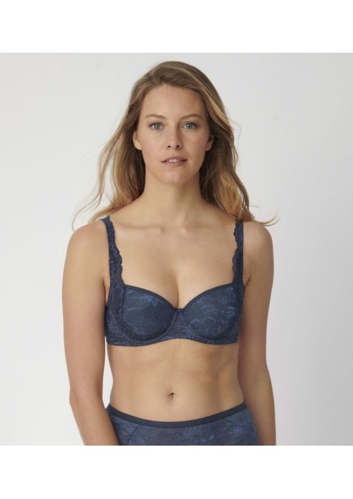 Triumph Amourette Charm WHP02