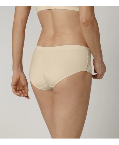 Triumph Aura Spotlight Maxi