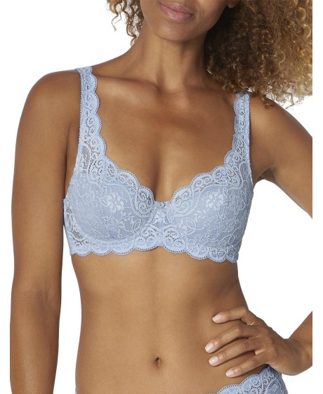 Triumph Amourette 300 WHP 00UK