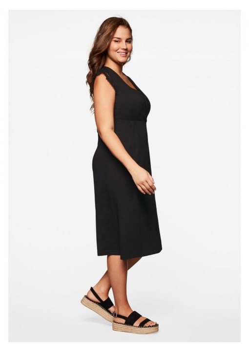 Sheego džersio suknelė su nėrinių intarpais