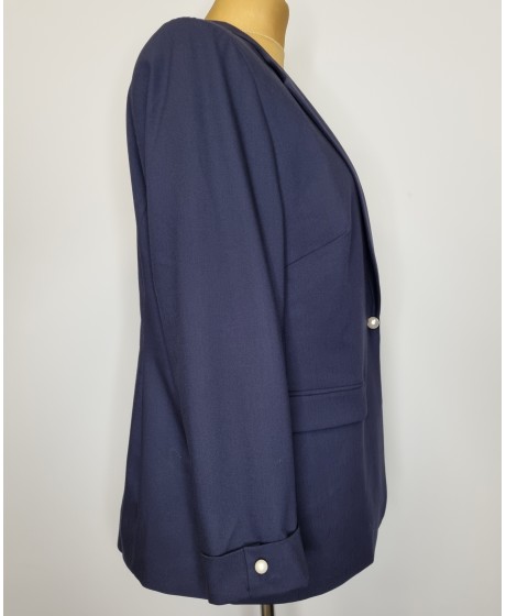 Klasikinis MONA švarkas su perlų imitacijos sagomis