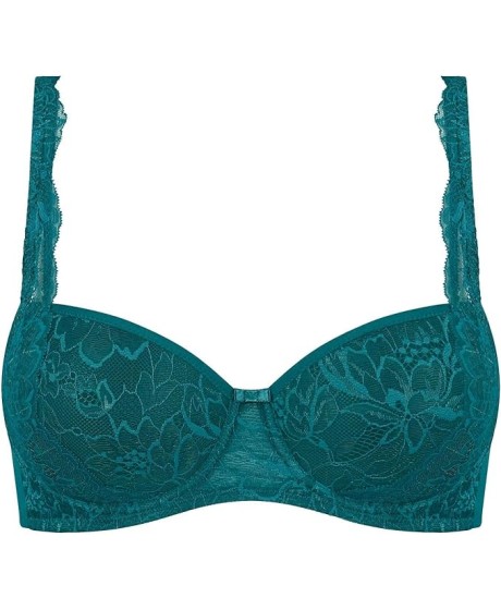 Triumph Amourette Charm WHP02