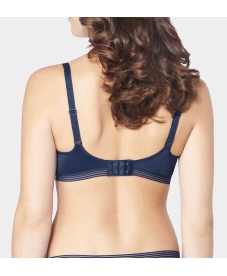 Triumph Infinite Sensation W01