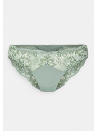 Triumph Amourette Charm Pure Brazilian