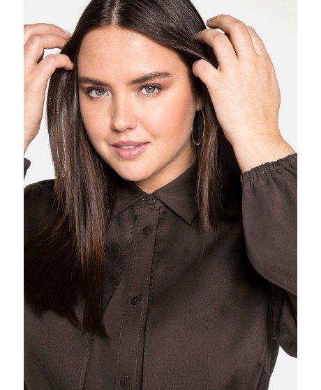 Marškinių tipo Sheego suknelė