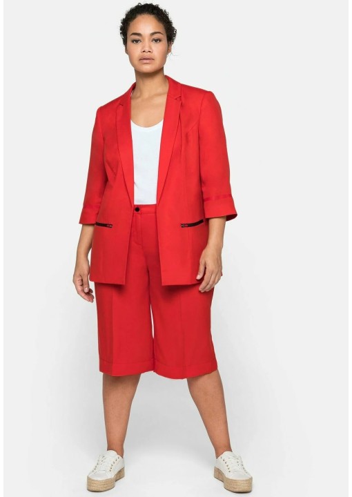 Ryškus Sheego švarkas