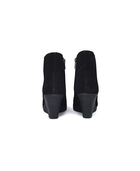 Natūralios verstos odos Sheego pusbačiai