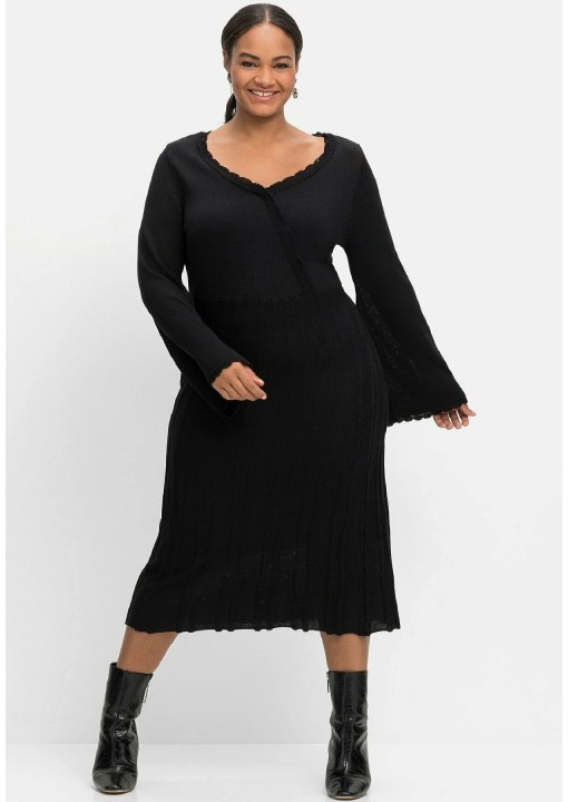 Megzta Sheego suknelė gilia V formos iškirpte