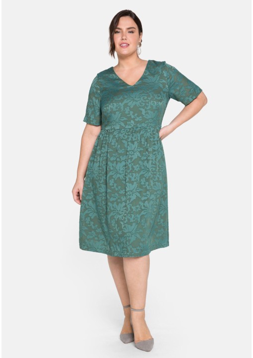 Puošni Sheego suknelė V formos iškirpte