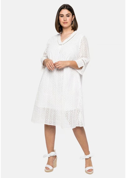 Siuvinėta Sheego suknelė