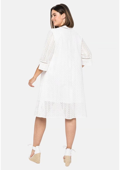 Siuvinėta Sheego suknelė