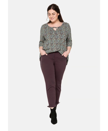 Siauro kirpimo Sheego kelnės