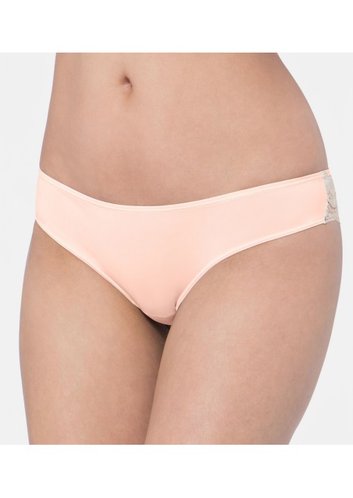 Triumph Lovely Micro Brazilian String