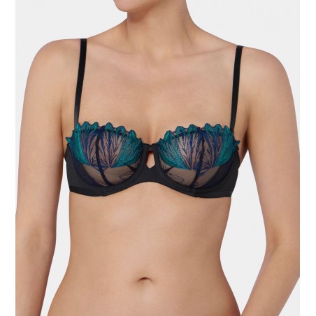 TRIUMPH SPLENDID ESSENCE WH