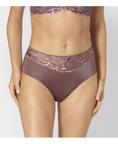 TRIUMPH Modern Finesse Maxi