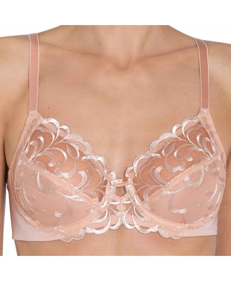 Triumph Modern Finesse W02