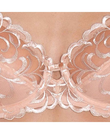 Triumph Modern Finesse W02