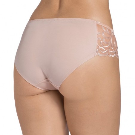 TRIUMPH Modern Finesse Tai