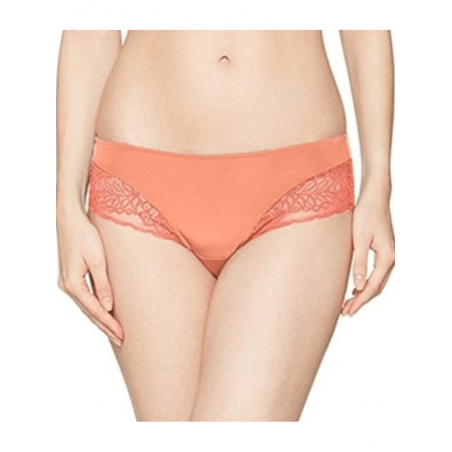 TRIUMPH Amourette Spotlight