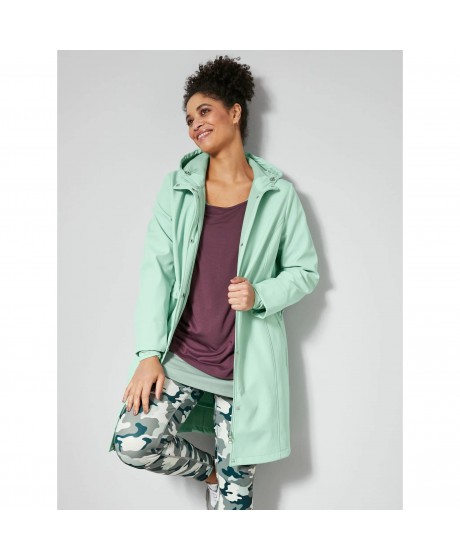 Sportinio stiliaus "Janet & Joyce" striukė