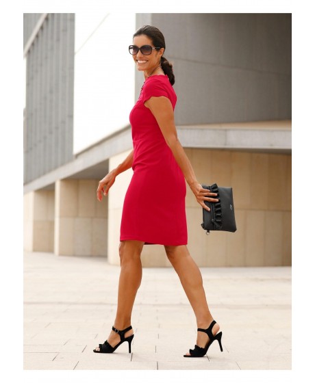 Prigludusio silueto Laura Kent suknelė Komplimente