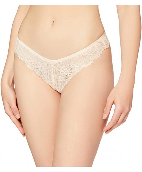 TRIUMPH TEMPTING LACE BRAZILIAN STRING