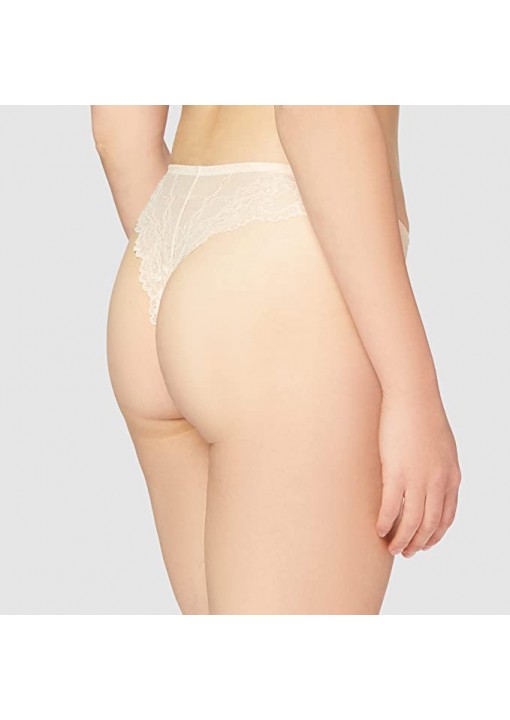 TRIUMPH TEMPTING LACE BRAZILIAN STRING
