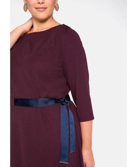 Sheego trikotažinė suknelė su kontrastingos spalvos dirželiu Sheego - 4