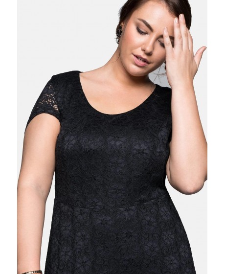 Sheego nėrinių suknelė su figūrą formuojančiu apatiniu