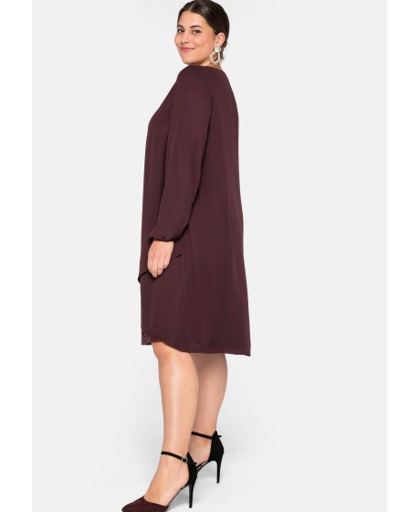 Sluoksniuota varpelio formos Sheego suknelė