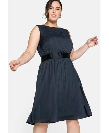 Kokteilinė Sheego suknelė