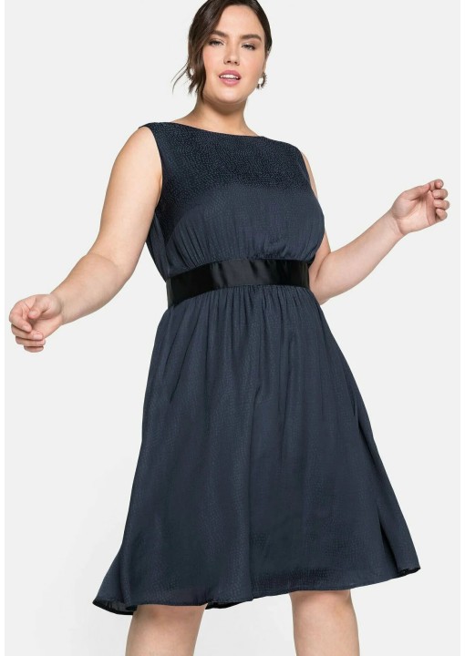 Kokteilinė Sheego suknelė