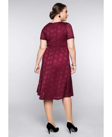 Sheego nėrinių suknelė su figūrą formuojančiu apatiniu